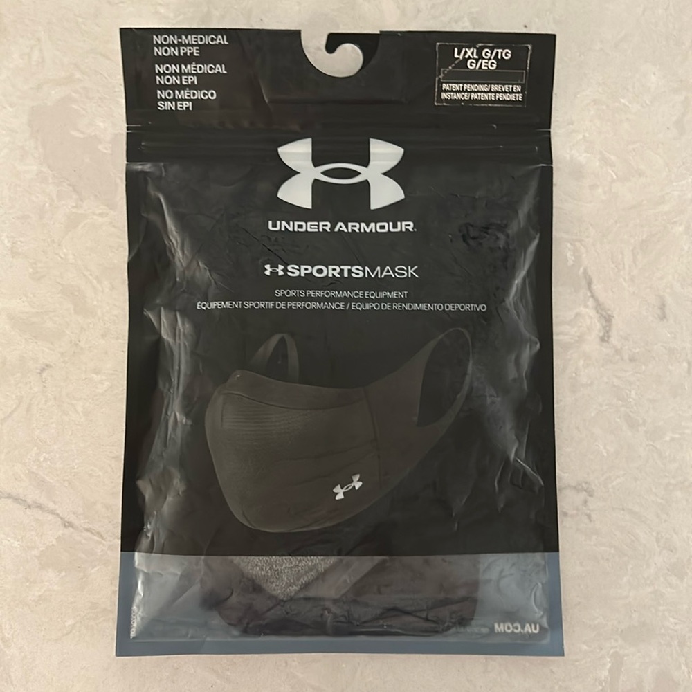 Under Armour Unisex Sports Mask + ISO Chill in L/XL